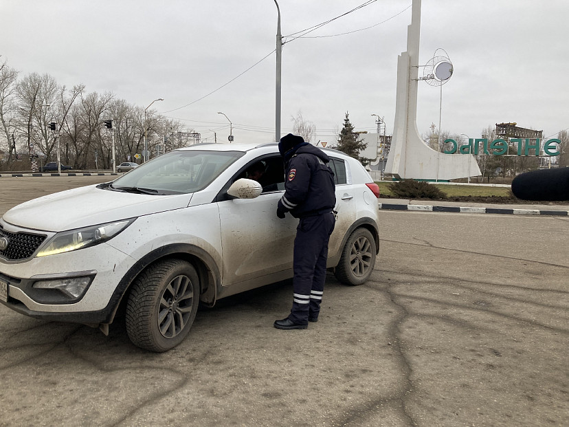 Под Саратовом ловили должников по дорожным штрафам и алиментам