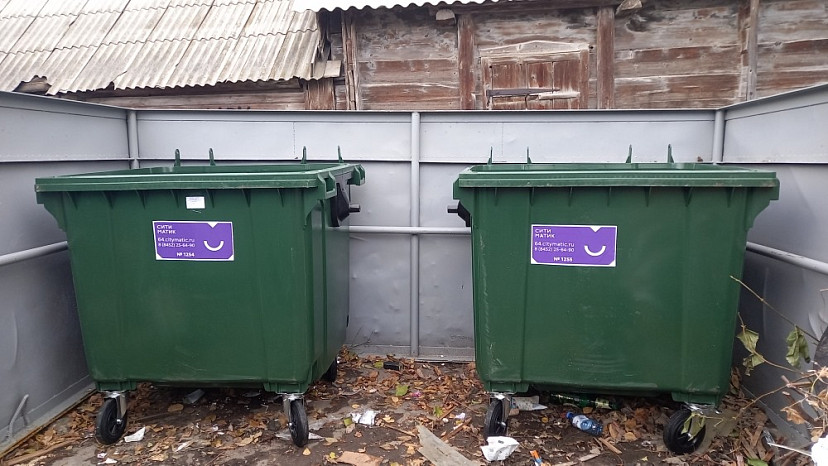 В правобережных районах Саратовской области обновляют контейнеры для ТКО 