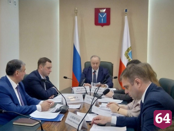Радаев обозначил срок решения проблем с капремонтом домов 