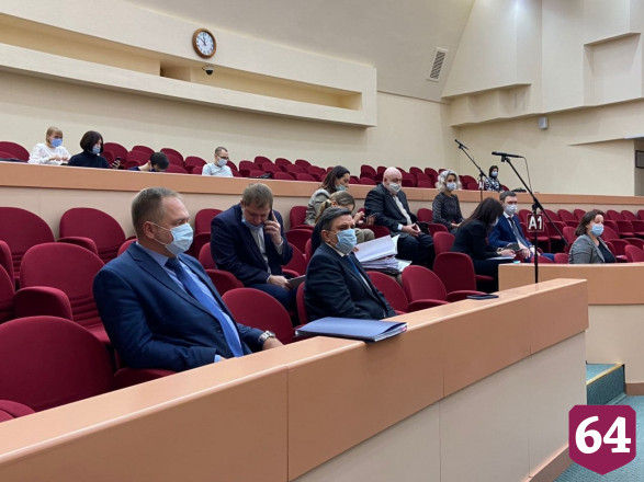 В мэрии Саратова признали проблему загруженных поликлиник 