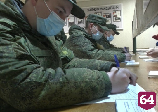 На авиабазе под Саратовом приняли военную технику