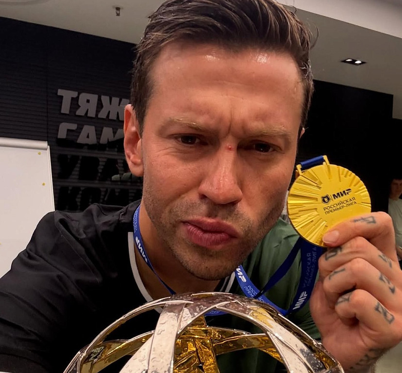 Футболист из Саратова стал чемпионом России