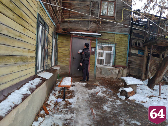Жительница Саратова устроила в квартире шинок 