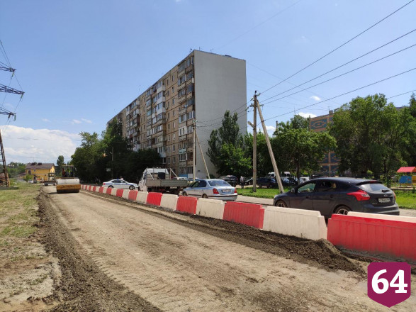 Радаев раскритиковал ремонт дорог в Энгельсе  