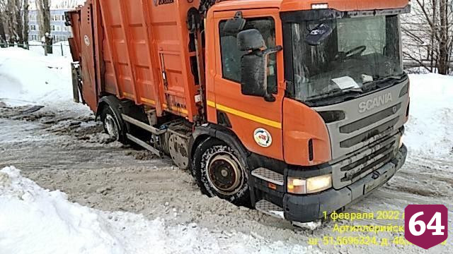 В Саратовской области мусор не могут вывезти с 49 контейнерных площадок