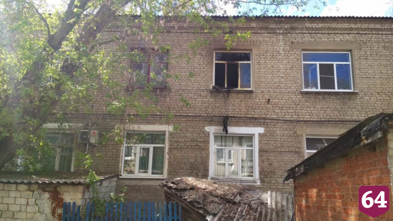 Под Саратовом пьяные курильщики отравились дымом на пожаре