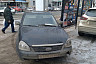 ГИБДД проверит парковку автомобиля на тротуаре около полиции Саратова