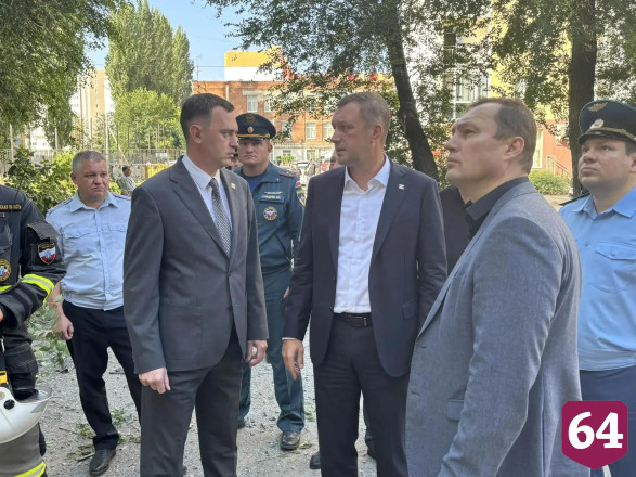 Вражеские БПЛА убили двух человек в многоэтажке Энгельса