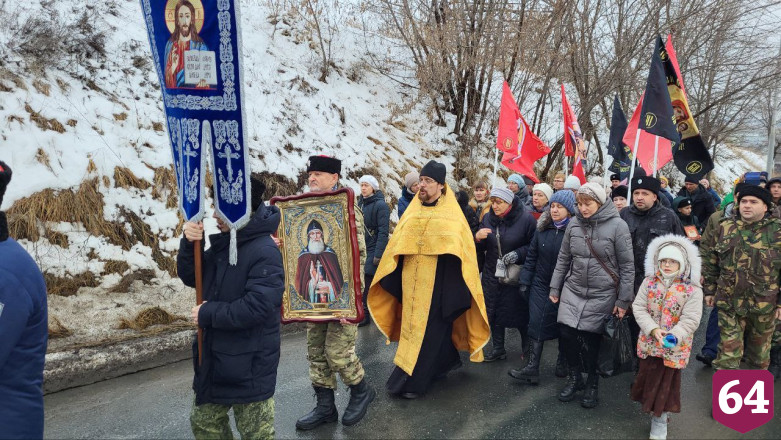 В Саратове состоялся крестный ход в память об Илье Муромце