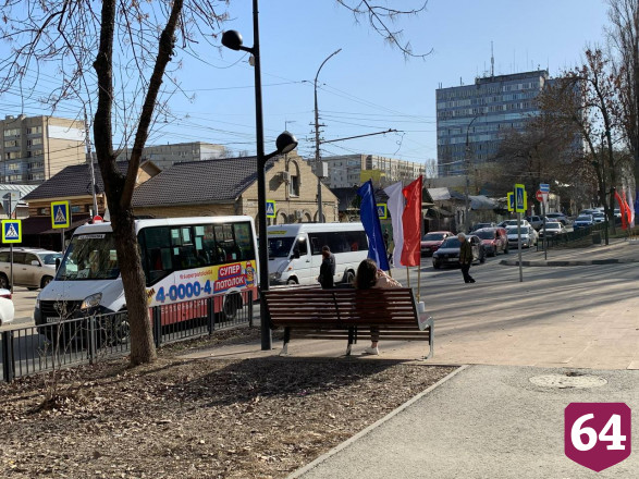 Жители Саратова попросили коммунальщиков не сыпать грязью в лицо