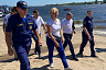 Любители купаться в Затоне убежали от проверяющих 