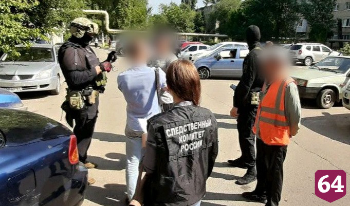 Саратовец развращал школьниц в сети и требовал интимные фото