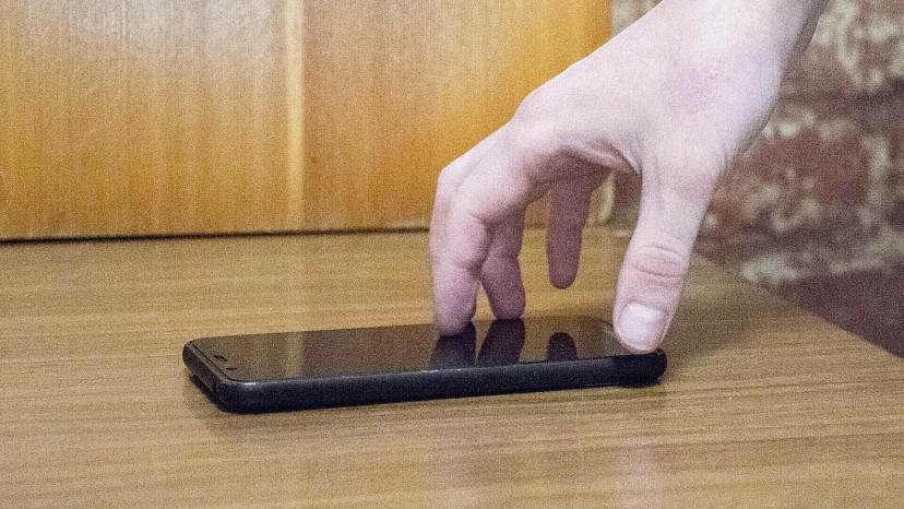 Сосед после застолья обворовал женщину