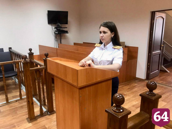 Пьяный пассажир в ссоре на ночной трассе ударил таксиста ножом в шею