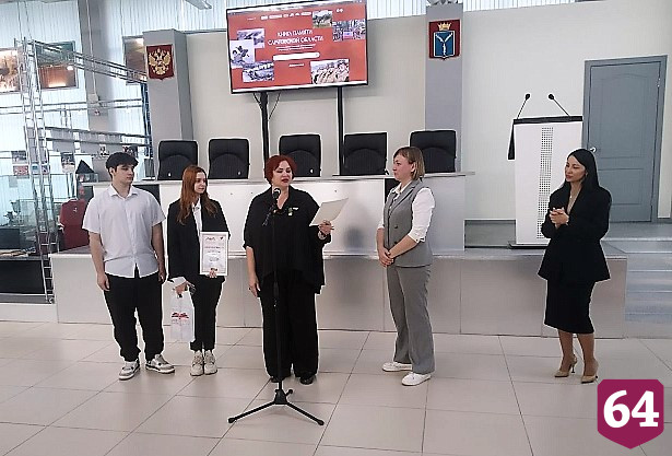 Саратовцы семьями собирают информацию о героях войны