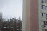 Под Саратовом с десятиэтажки на автомобиль рухнула часть стены
