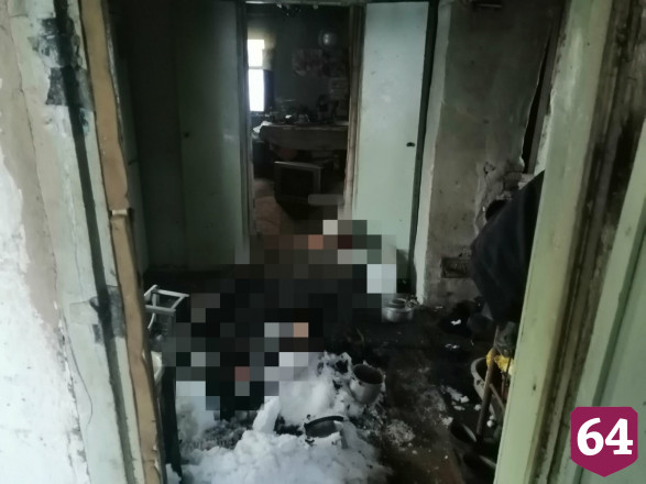 Мужчина в горящем доме нашел убитого током соседа 