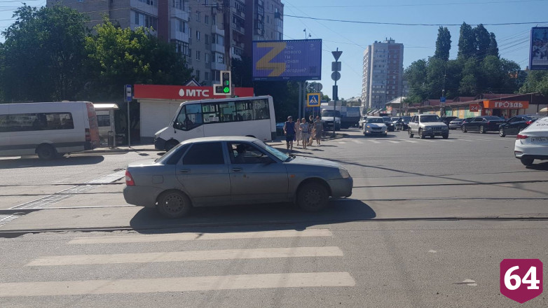 В Саратове иномарка сбила пенсионерку на пешеходном переходе