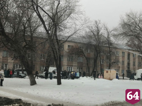 Пожарные тушили горящую трехэтажку в «Летке»