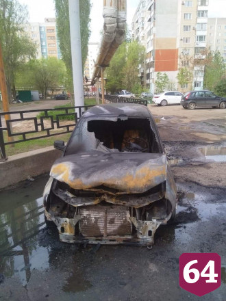 На Краснодарской горели два автомобиля