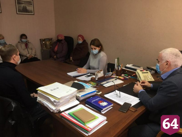 Людей из аварийного дома призвали платить за содержание жилья