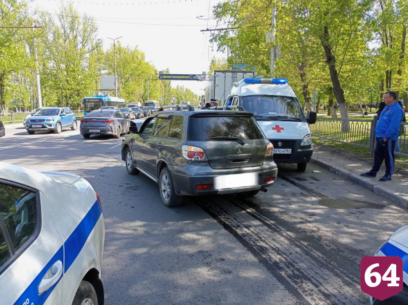 Две женщины пострадали в массовом ДТП с маршруткой в Саратове