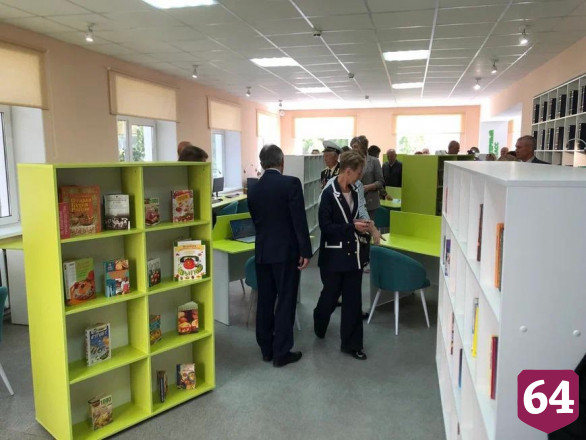 Под Саратовом открыли библиотеку с индивидуальной кабинкой