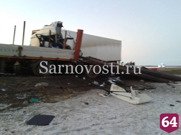 Озвучены подробности смертельного ДТП с фурами под Саратовом