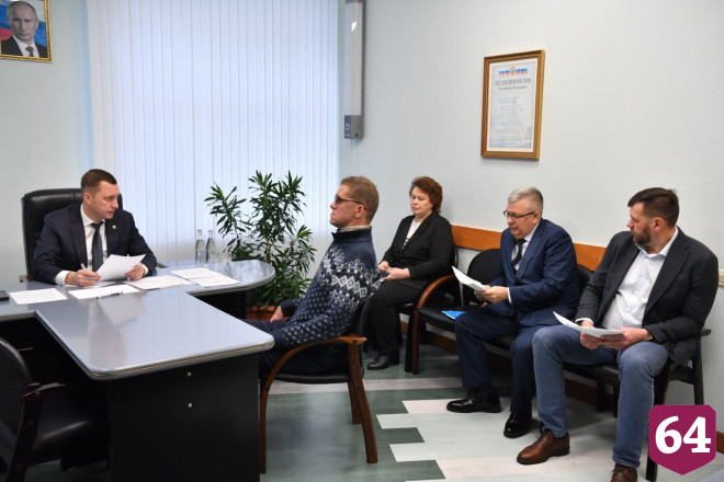 На личном приеме Романа Бусаргина попросили о «говорящих» светофорах