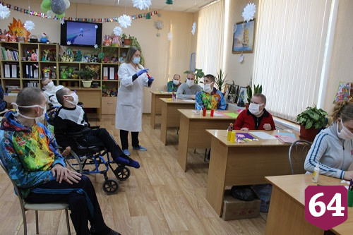 В Энгельсском доме-интернате отметили Международный день инвалидов