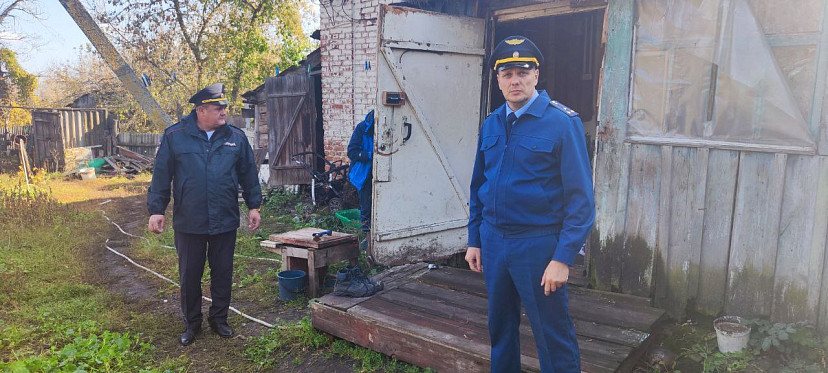 В доме под Саратовом нашли труп 17-летней девушки