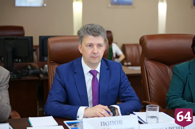 Саратовских участников СВО учат грамотно распоряжаться выплатами