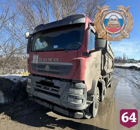 На окраине Саратова в ДТП с грузовиком разбилась пассажирка иномарки 