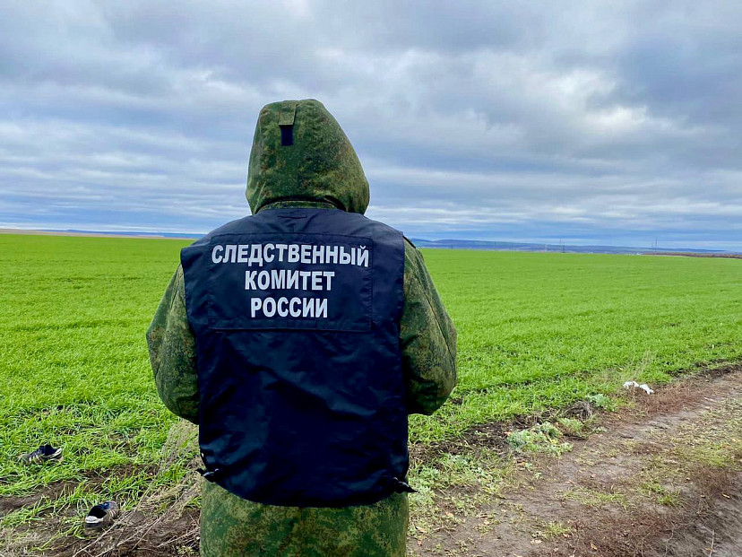 Грибники нашли на обочине дороги труп неизвестного мужчины
