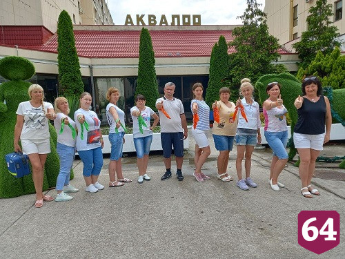 Проживающие Энгельсского дома-интерната получили на международном фестивале в Сочи три высших награды