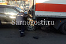 Под Саратовом водитель иномарки протаранил фуру и попал в больницу