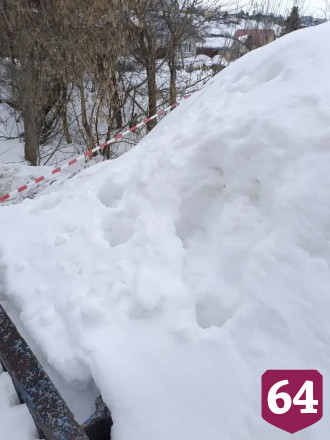 В Саратовской области спасли провалившегося под мост ребенка