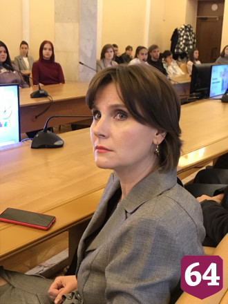 Саратовские студенты оценили совет отказаться от фастфуда и есть сало