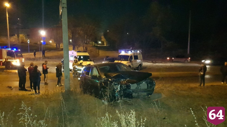 В ДТП на перекрестке пострадали 4 человека 