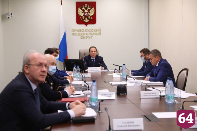 Полпред призвал повысить эффективность работы с молодежью