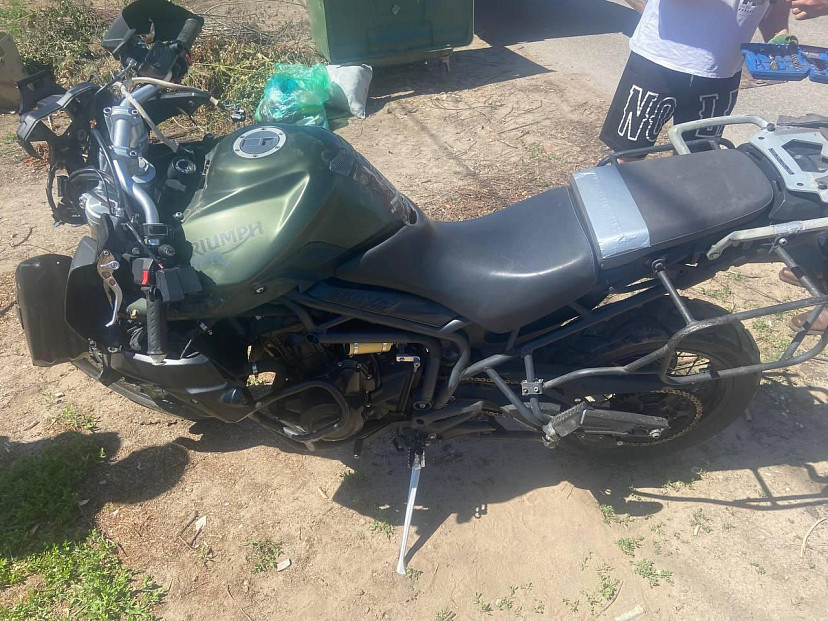 Пассажирка кроссовера покалечилась в ДТП с мотоциклом под Саратовом