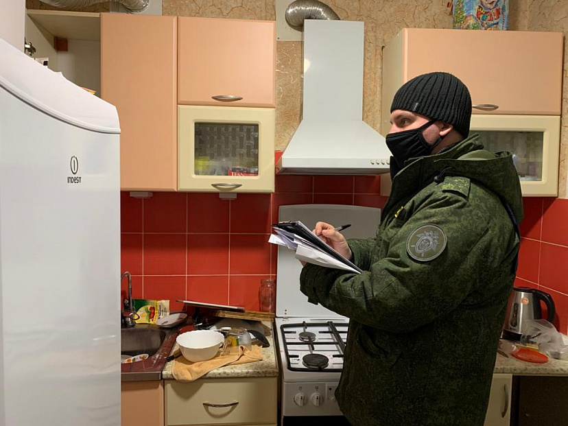 В Саратове мать с дочерьми отравились угарным газом 