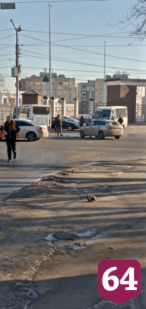 Легковушка протаранила маршрутку у стадиона «Спартак»