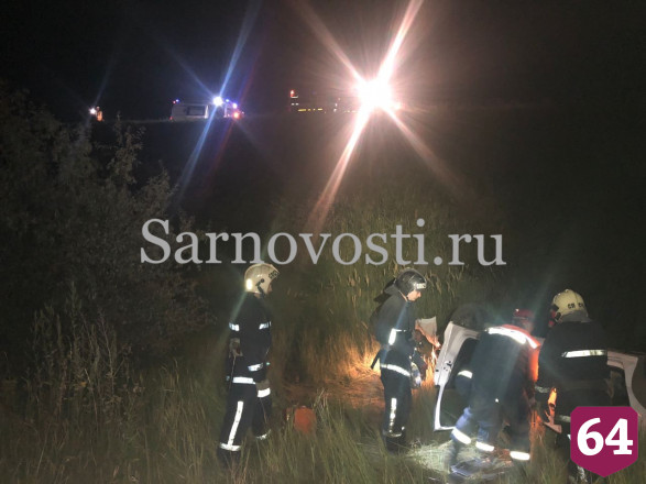 У погибшей в ночном ДТП под Саратовом женщины осталось 2 детей
