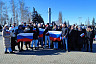 В Саратове студенты развернули 80-метровый флаг в поддержку президента