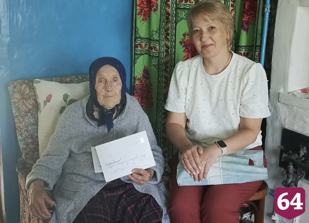 Жительница Саратовской области в 100 лет сохраняет интерес к жизни