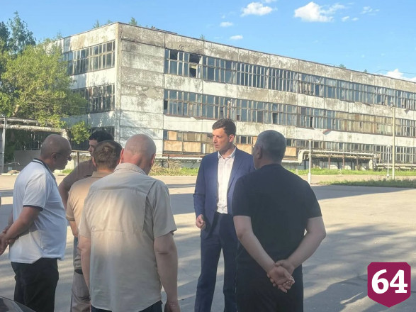 На Привокзальной площади установят арку с часами