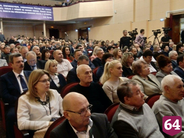 Губернатор раскритиковал руководство Энгельса за замалчивание проблем населения  