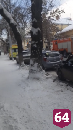 В центре Саратова загорелся чердак жилого дома