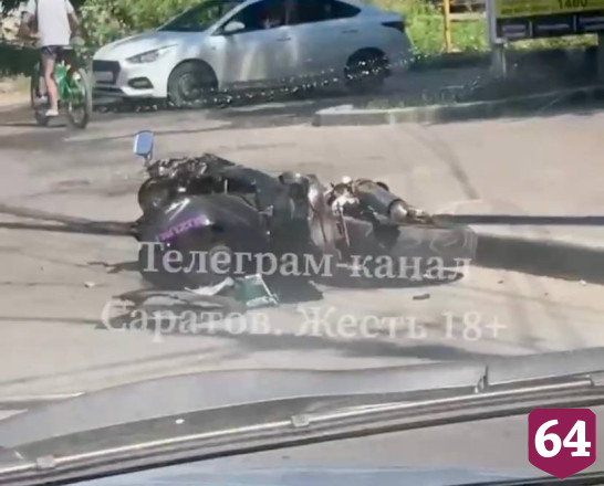 Байкер с пассажиркой разбились в ДТП на Орджоникидзе